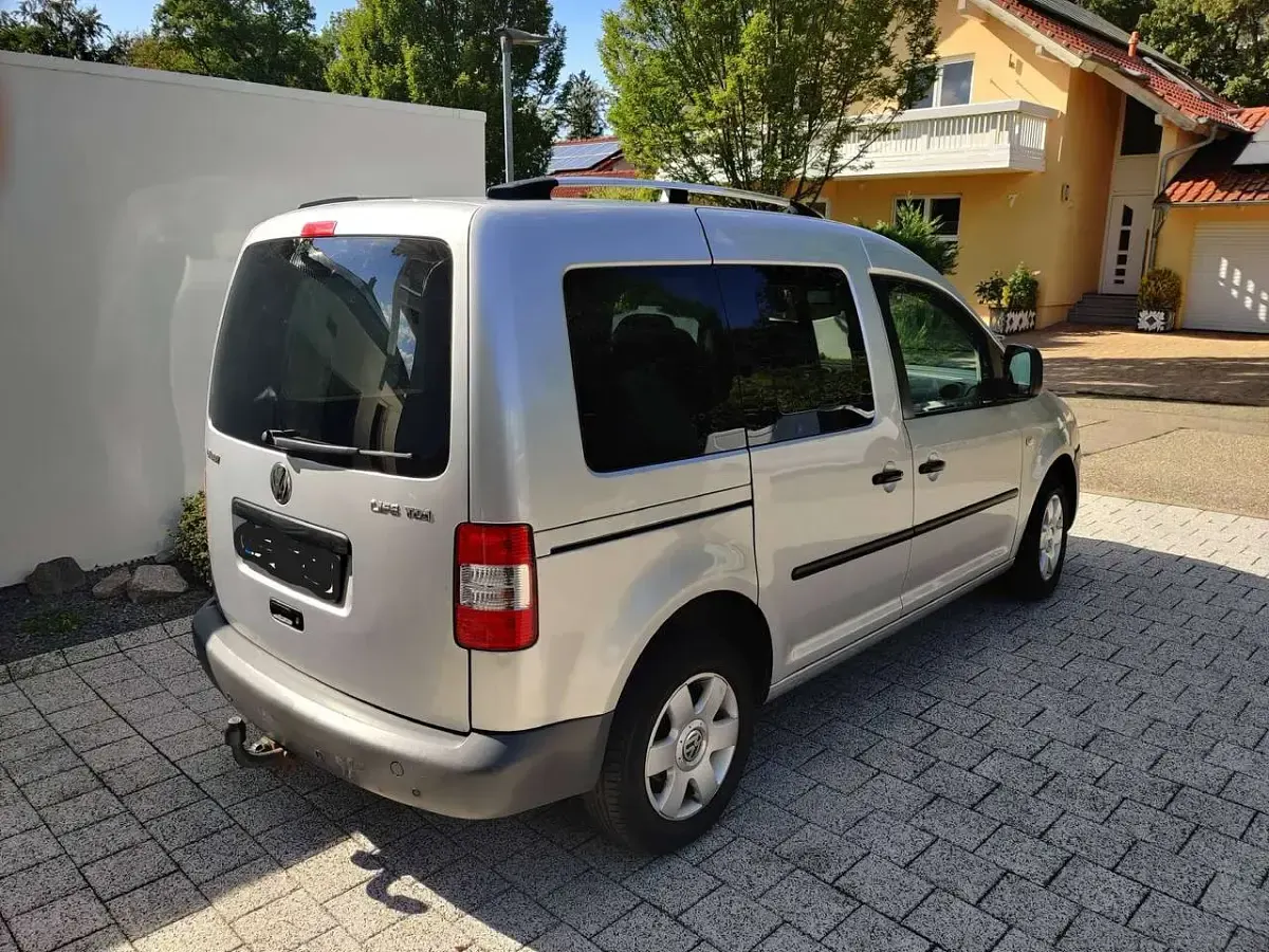 Gebraucht VW Caddy Life 105 PS (77 kW) 2008 Silber Van / Kleinbus