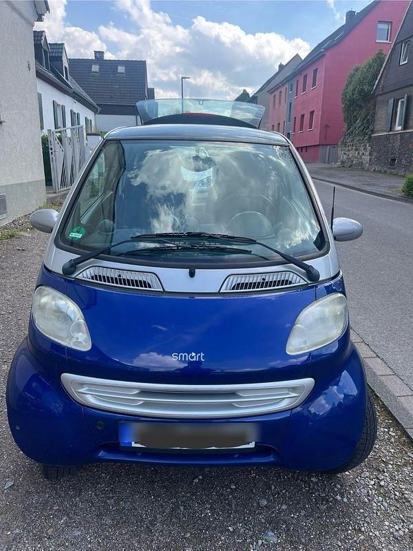 Blau Gebraucht 2001 Smart ForTwo Coupé Coupé | 1.500 € (Fairer Preis) - Bild 1/4
