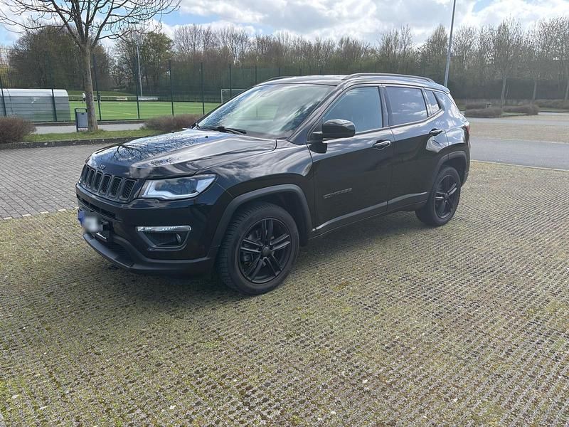 Gebraucht Jeep Compass 150 PS (110 kW) 2020 Schwarz SUV