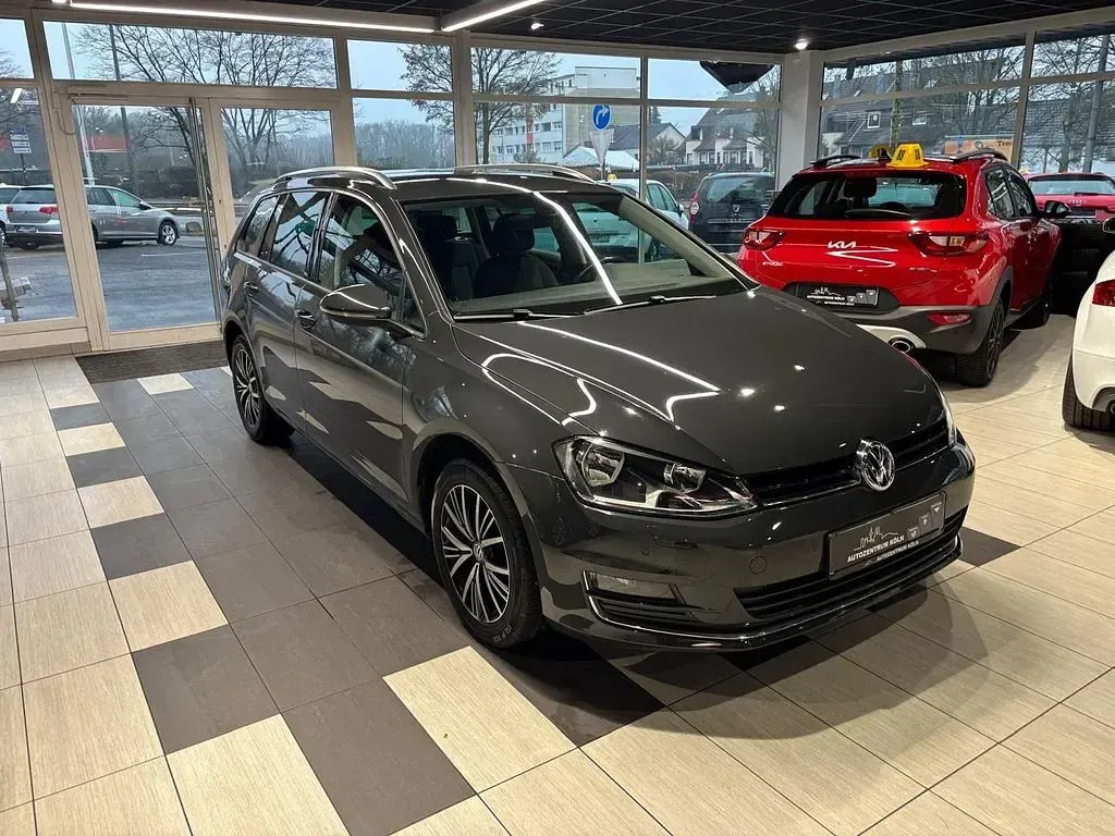 Gebraucht VW Golf VII Allstar 125 PS (91 kW) 2016 Grau Kombi