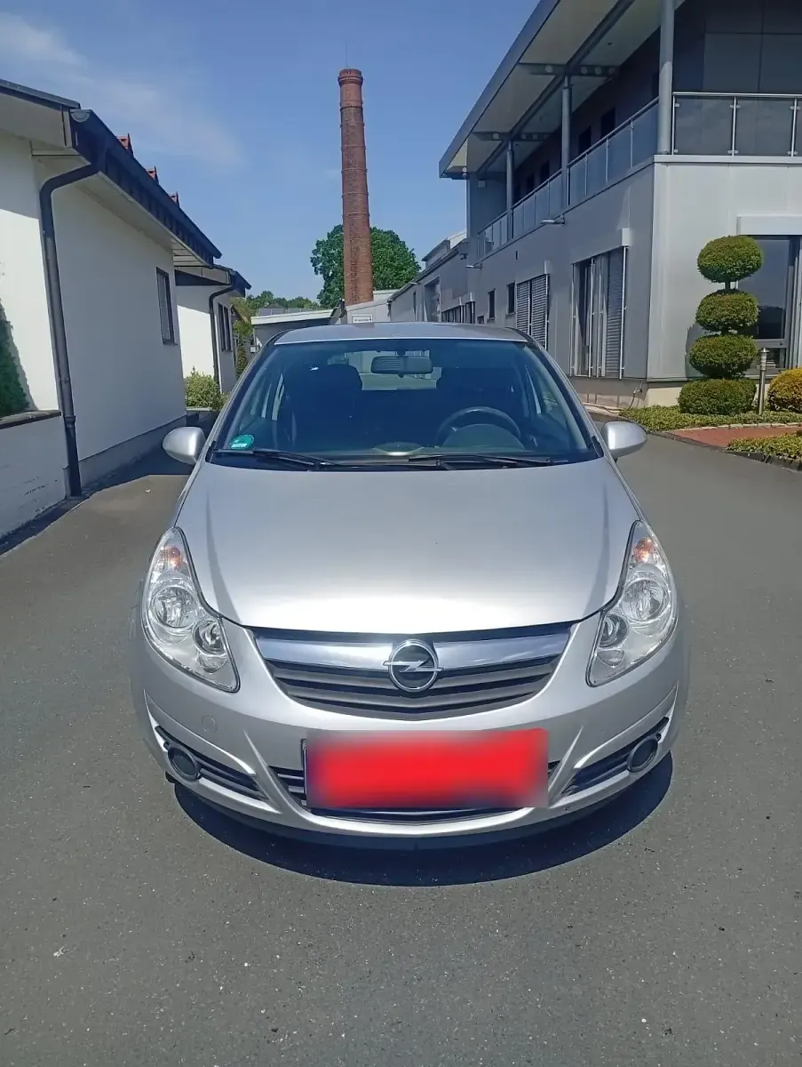Gebraucht Opel Corsa 80 PS (58 kW) 2009 Silber Kleinwagen