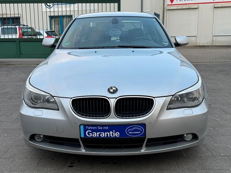 Gebraucht BMW 530 231 PS (169 kW) 2003 Silber Limousine
