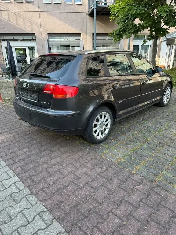 Używany Audi A3 Ambiente 140 KM (102 kW) 2004 Brązowy Hatchback