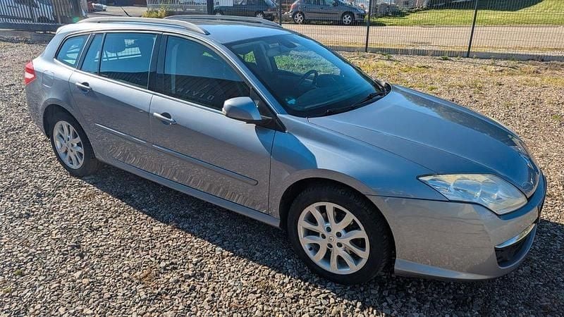 Silber Gebraucht 2008 Renault Laguna III Kombi | 3.850 € (Fairer Preis) - Bild 1/4