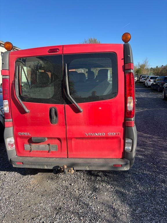 Gebraucht Opel Vivaro 114 PS (83 kW) 2014 Rot Van / Kleinbus