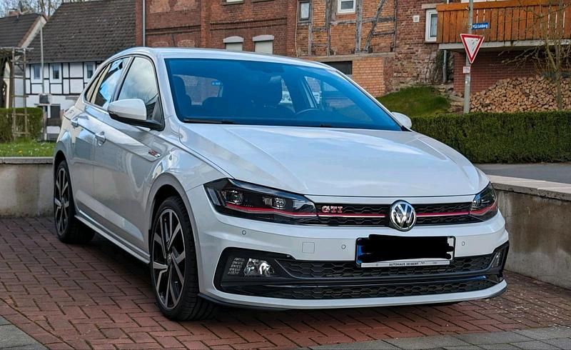 Weiß Gebraucht 2020 VW Polo Beats Kleinwagen | 17.500 € (Guter Preis) - Bild 1/4