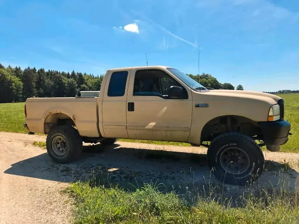 Gebraucht Ford F250 240 PS (176 kW) 2004 Beige Pickup