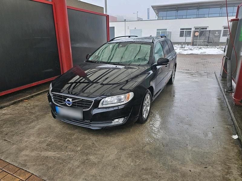 Gebraucht Volvo V70 Momentum 181 PS (133 kW) 2015 Schwarz Kombi