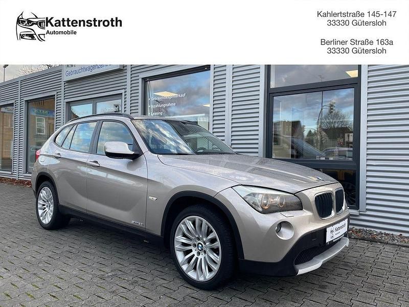 Silber Gebraucht 2011 BMW X1 Sport Line SUV | 9.990 € (Fairer Preis) - Bild 1/4