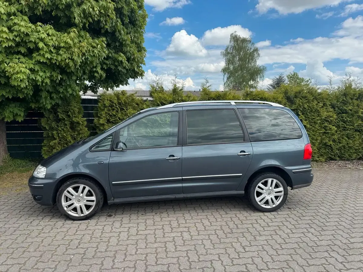 Gebraucht VW Sharan Freestyle 140 PS (102 kW) 2007 Grau Van / Kleinbus