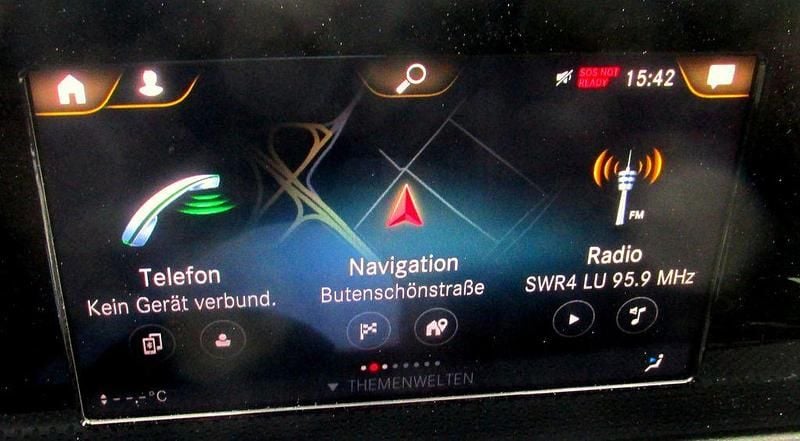 Gebraucht Mercedes A180 AMG line 136 PS (100 kW) 2019 Gelb Limousine