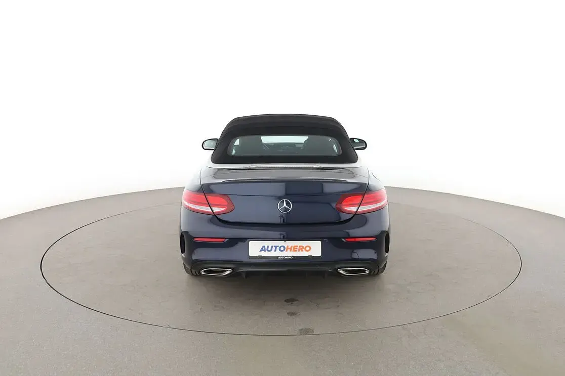 Gebraucht Mercedes C200 AMG line 184 PS (135 kW) 2020 Blau Cabrio
