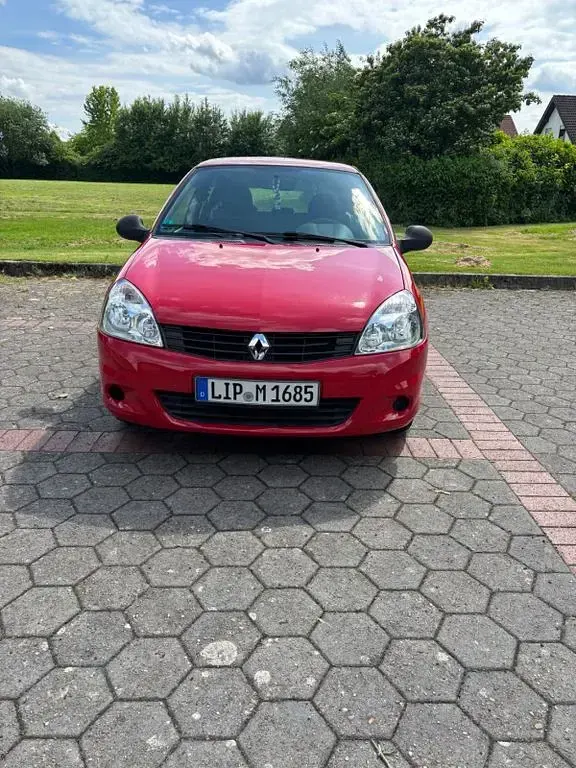 Gebraucht Renault Clio II 75 PS (55 kW) 2011 Rot Limousine