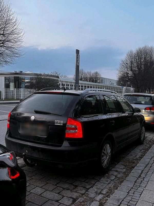 Gebraucht Skoda Octavia 160 PS (117 kW) 2008 Schwarz Kombi