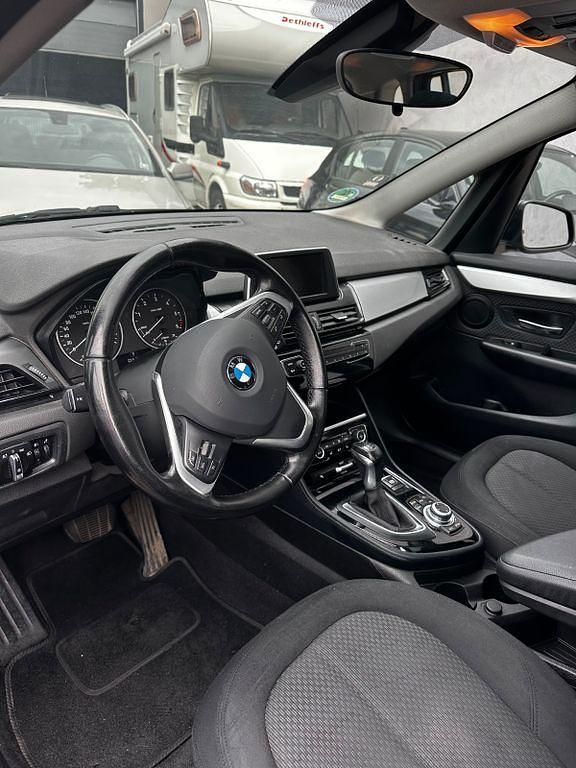 Gebraucht BMW 218 Gran Tourer Advantage 150 PS (110 kW) 2015 Schwarz Van / Kleinbus