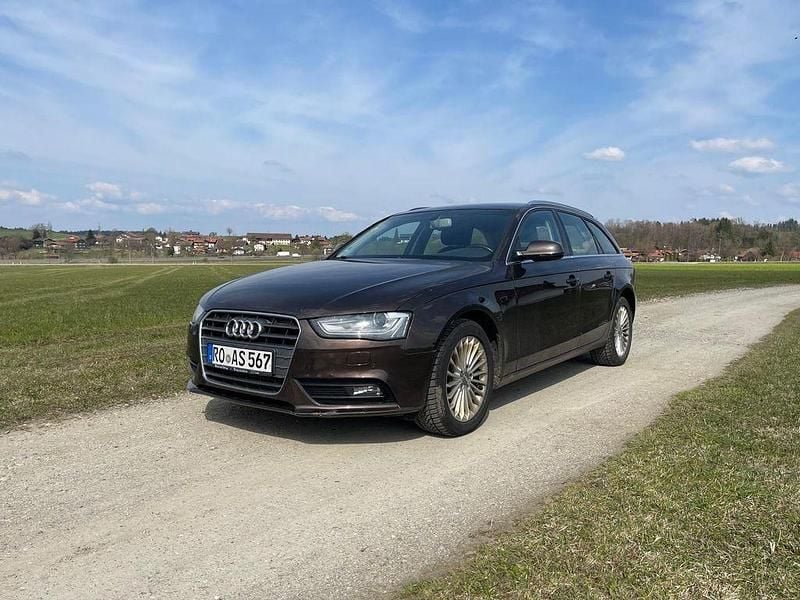 Gebraucht Audi A4 Ambiente 143 PS (105 kW) 2013 Braun Kombi