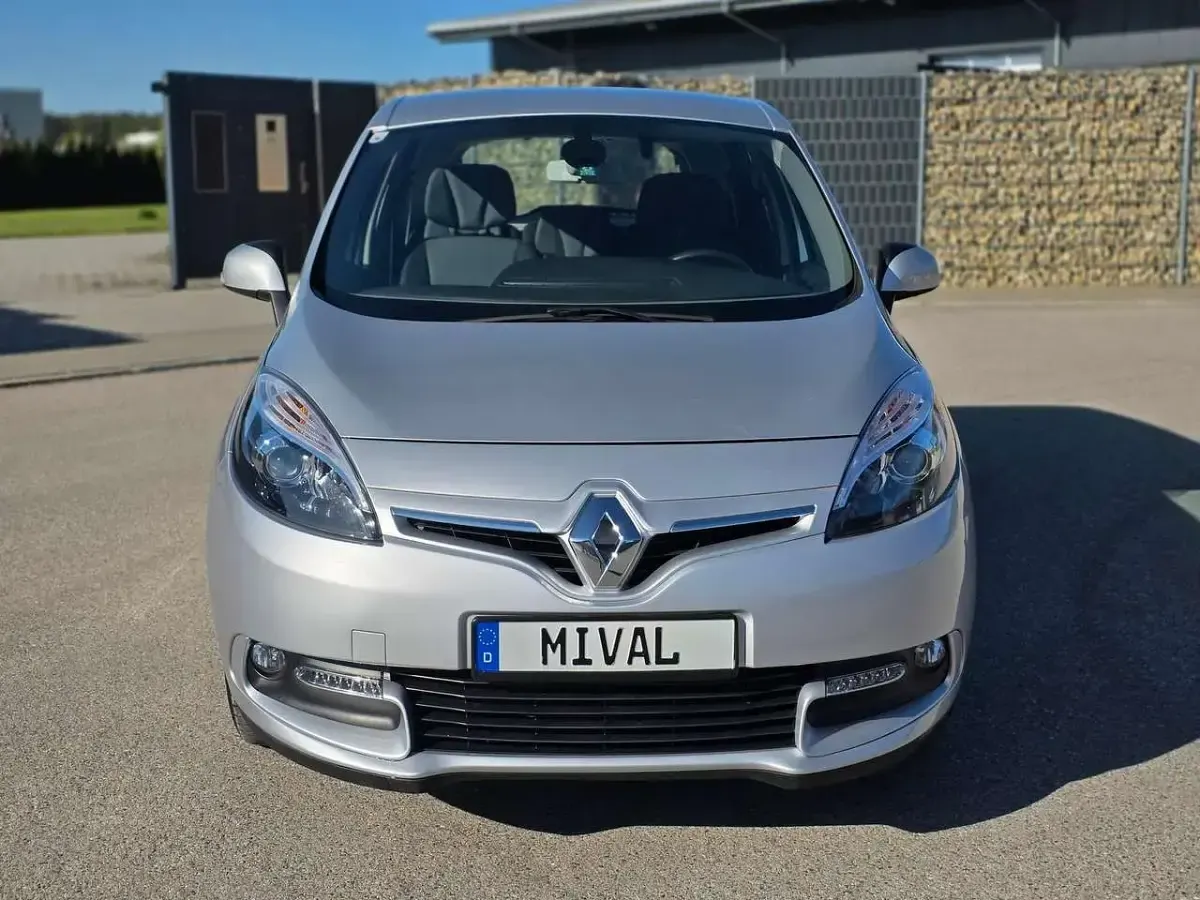 Gebraucht Renault Scénic III 116 PS (85 kW) 2013 Silber Van / Kleinbus
