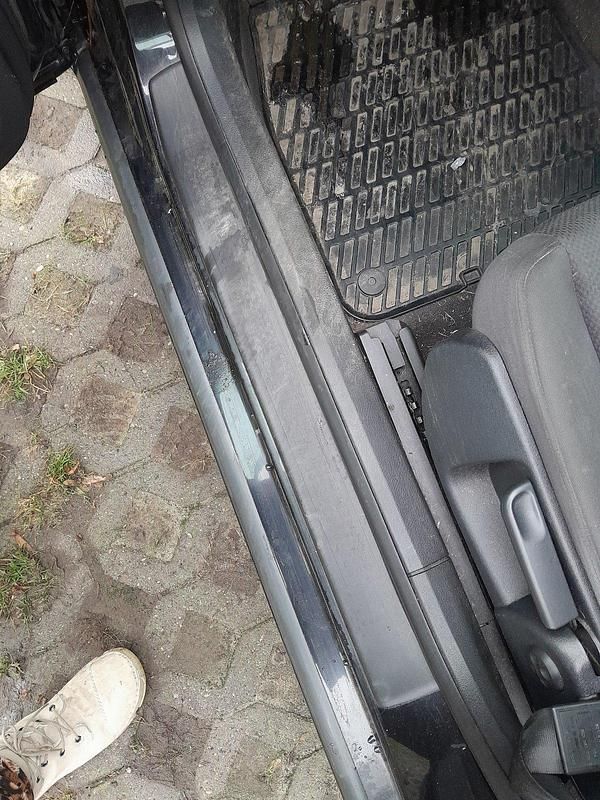 Gebraucht Audi A4 Ambiente 131 PS (96 kW) 2003 Schwarz Kombi