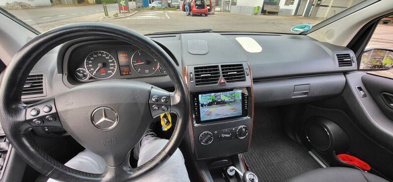 Silber Gebraucht 2005 Mercedes A200 Elegance Van / Kleinbus | 2.950 € (Guter Preis) - Bild 1/4