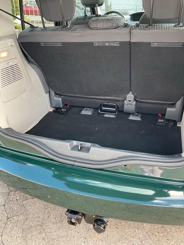 Second-hand Renault Modus 88 CP (64 kW) 2006 Verde Monovolum