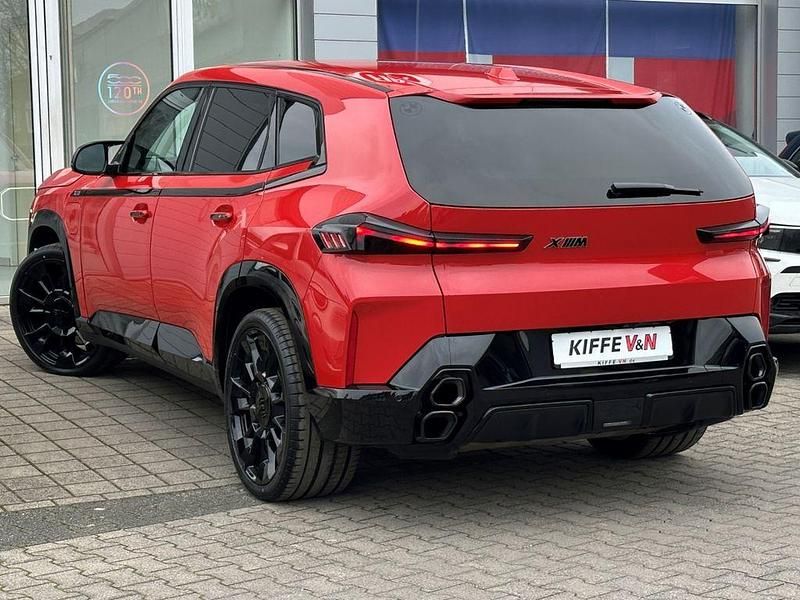 Gebraucht BMW XM Performance 476 PS (350 kW) 2025 Toronto rot metallic SUV