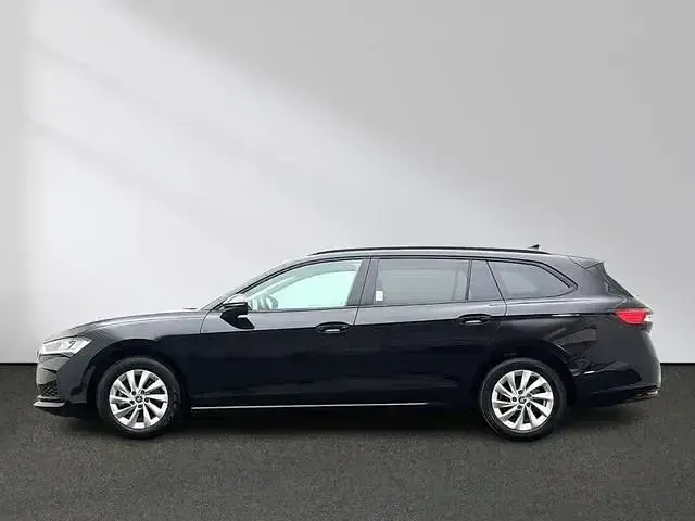Gebraucht Skoda Superb Essence 150 PS (110 kW) 2025 Kombi