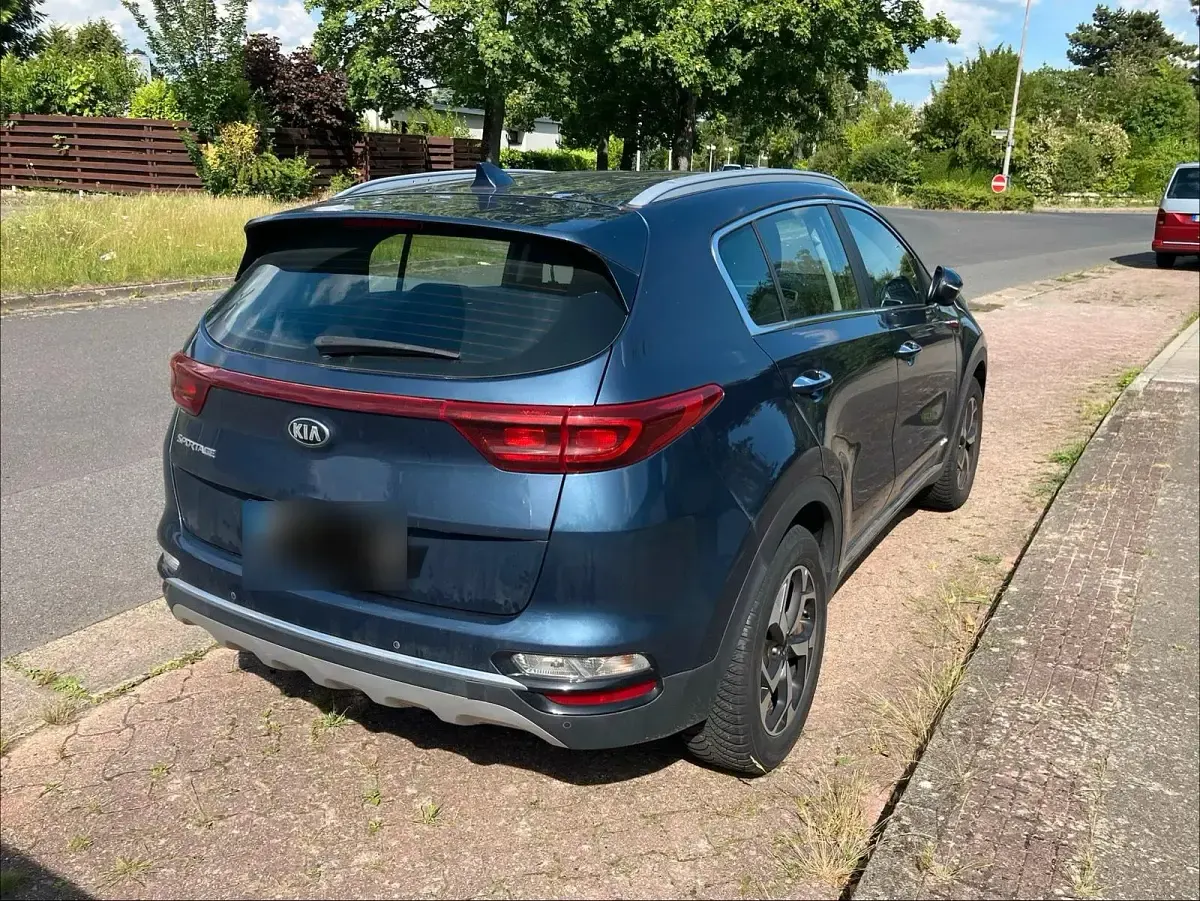 Gebraucht Kia Sportage 136 PS (100 kW) 2021 Blau SUV