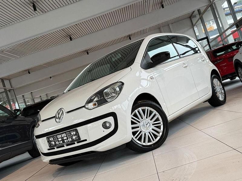 Weiß Gebraucht 2015 VW up! Cup Kleinwagen | 5.991 € (Etwas zu teuer) - Bild 1/4