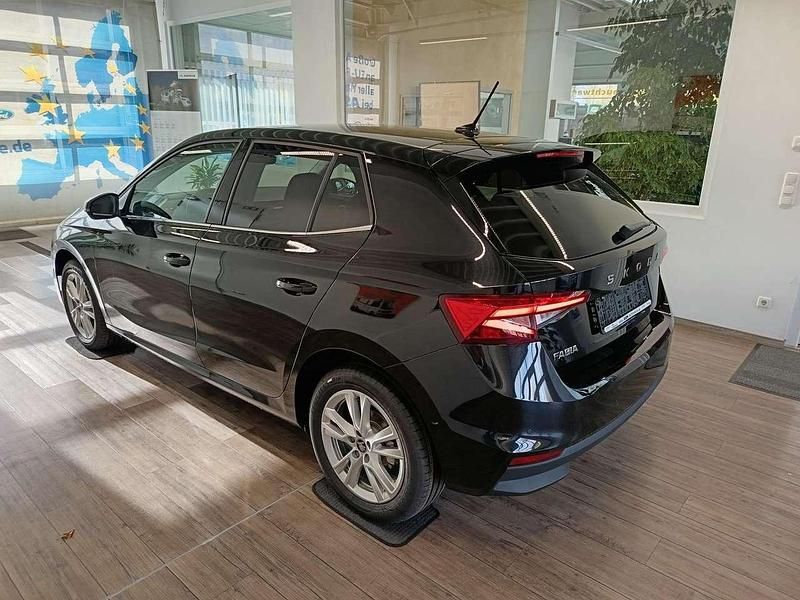 Neu Skoda Fabia 116 PS (85 kW) 2025 Schwarz Limousine