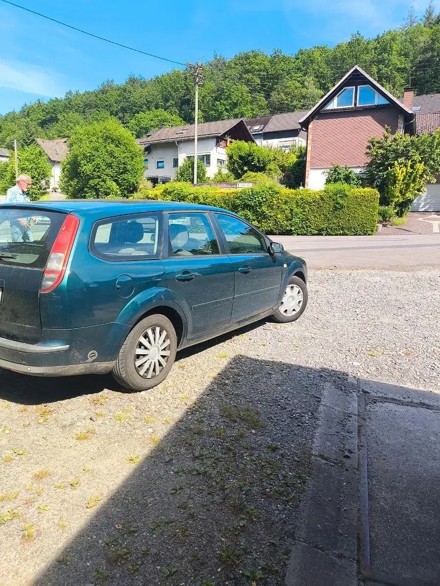 Gebraucht Ford Focus 101 PS (74 kW) 2007 Blau Limousine