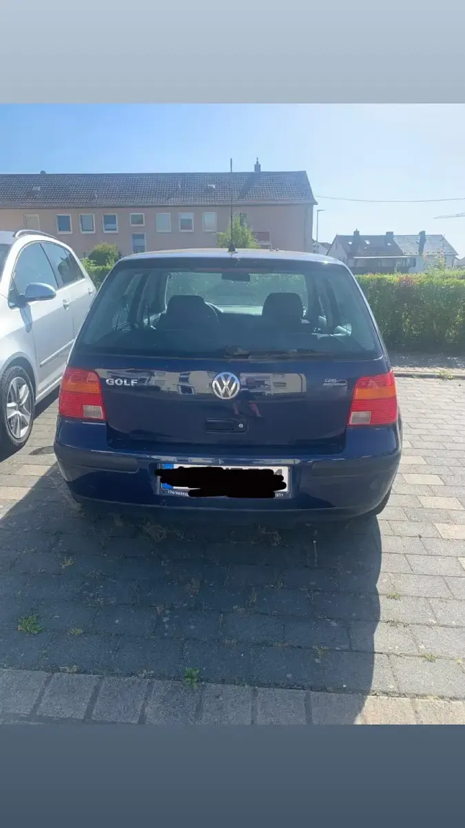 Gebraucht VW Golf IV Basis 75 PS (55 kW) 2001 Blau Kleinwagen
