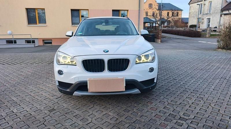Weiß Gebraucht 2012 BMW X1 SUV | 6.500 € (Fairer Preis) - Bild 1/4