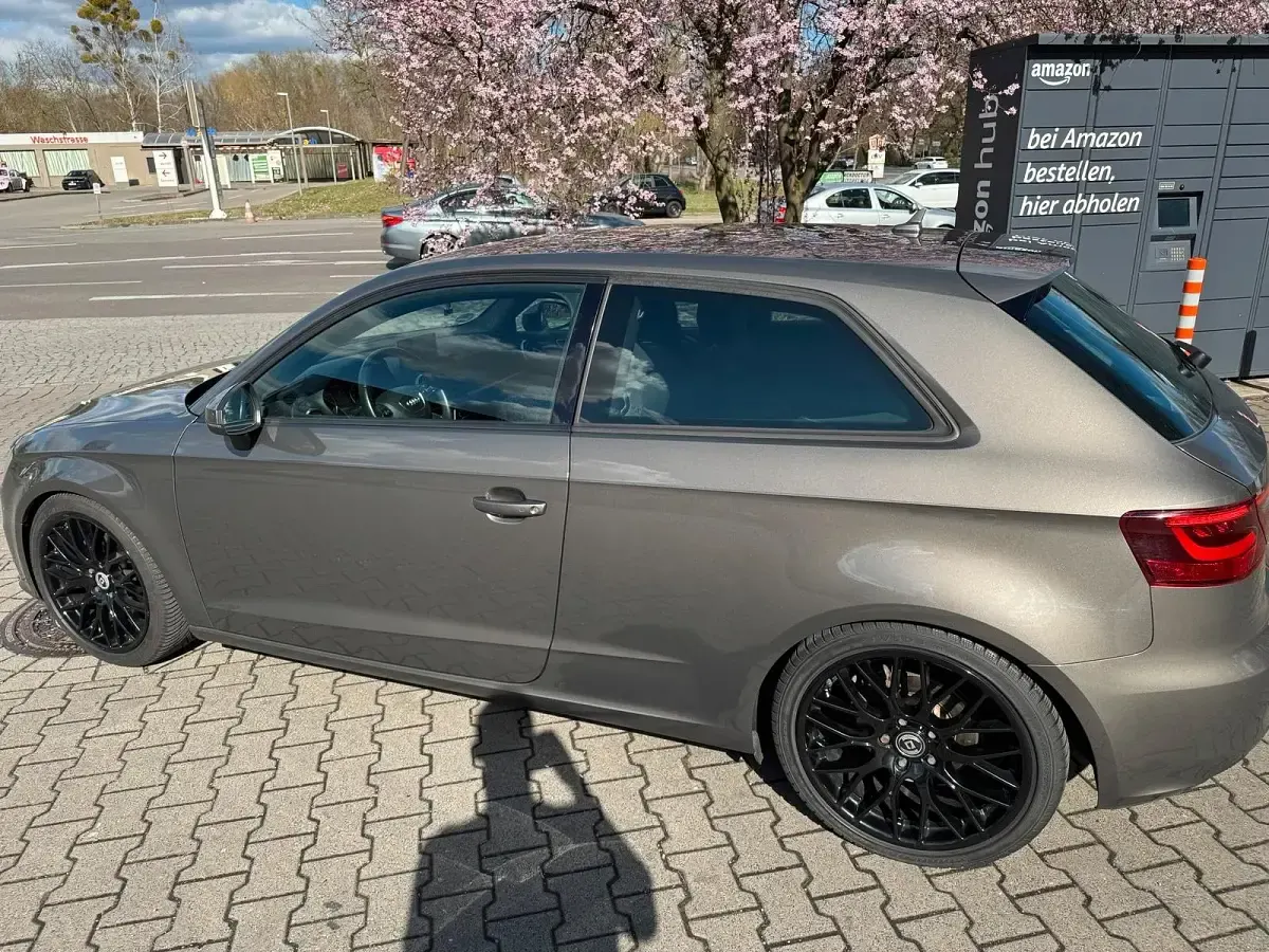 Gebraucht Audi A3 105 PS (77 kW) 2013 Grau Coupé