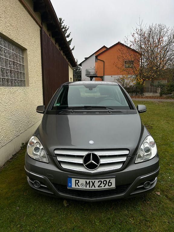 Gebraucht Mercedes B170 116 PS (85 kW) 2008 Grau Van / Kleinbus