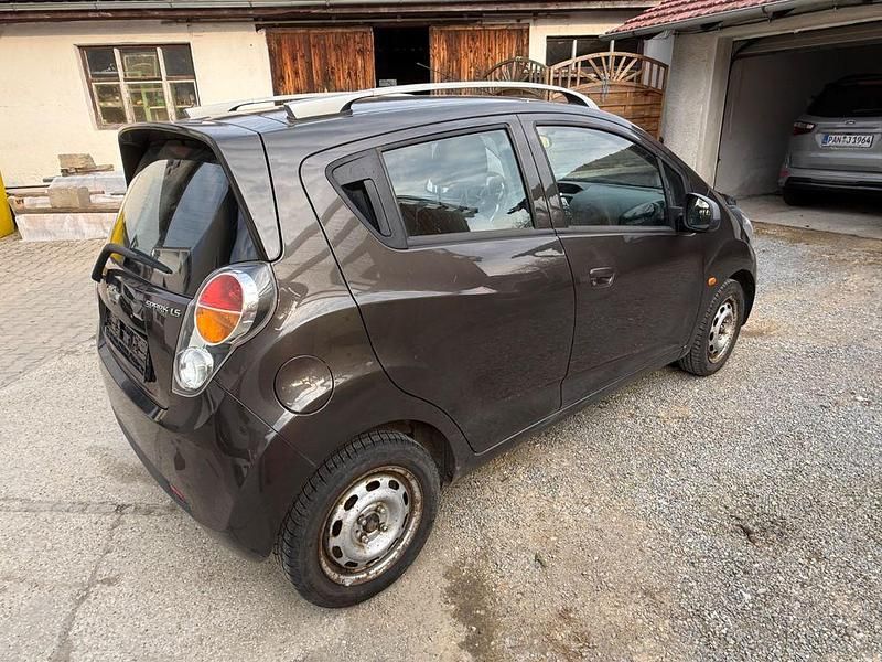 Gebraucht Chevrolet Spark LS 82 PS (60 kW) 2011 Kleinwagen