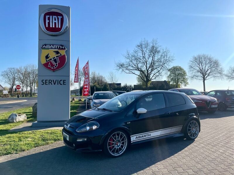 Schwarz Gebraucht 2011 Abarth Punto Evo Basis Kleinwagen | 8.995 € - Bild 1/4