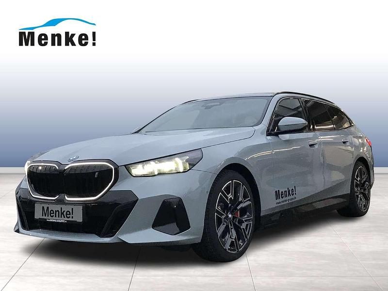 Grau Gebraucht 2025 BMW i5 M Sport Kombi | 89.999 € - Bild 1/4