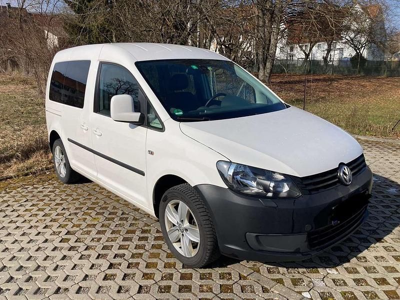 Weiß Gebraucht 2014 VW Caddy Trendline Van / Kleinbus | 9.500 € (Etwas zu teuer) - Bild 1/4