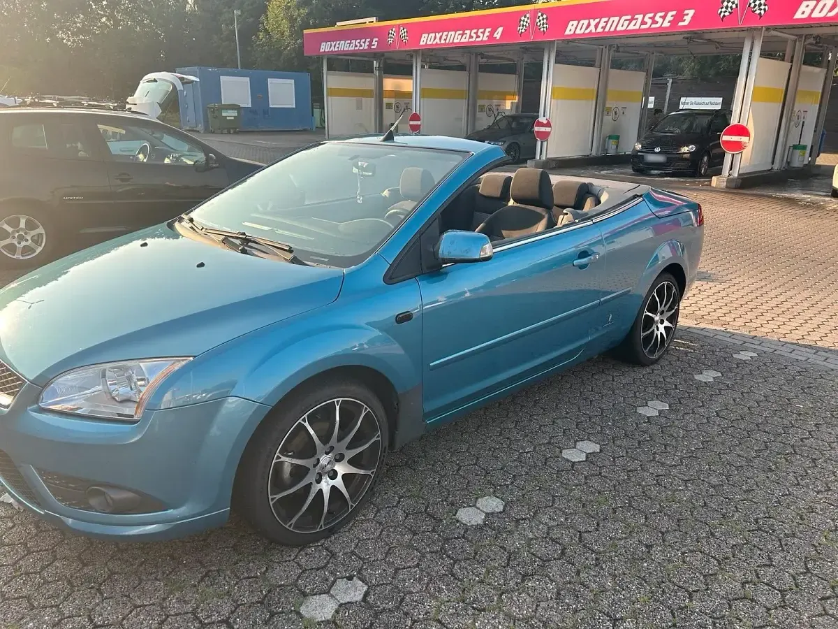 Gebraucht Ford Focus Cabriolet 101 PS (74 kW) 2007 Blau Cabrio
