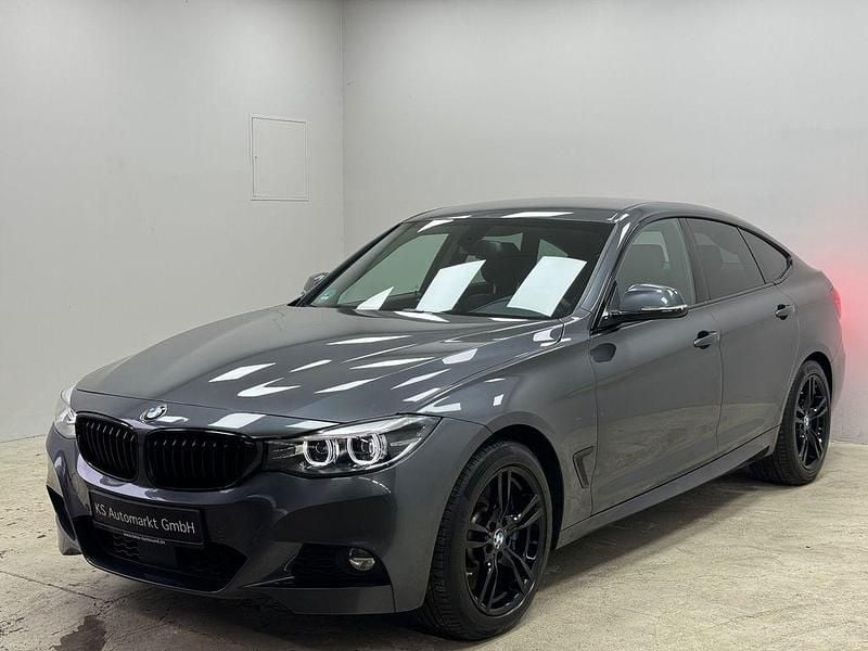 Grau Gebraucht 2020 BMW 330 M Sport Limousine | 27.850 € (Superpreis) - Bild 1/4