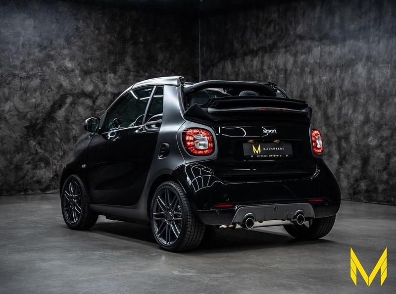Gebraucht Smart ForTwo Cabrio Brabus Xclusive 121 PS (88 kW) 2019 Schwarz Cabrio