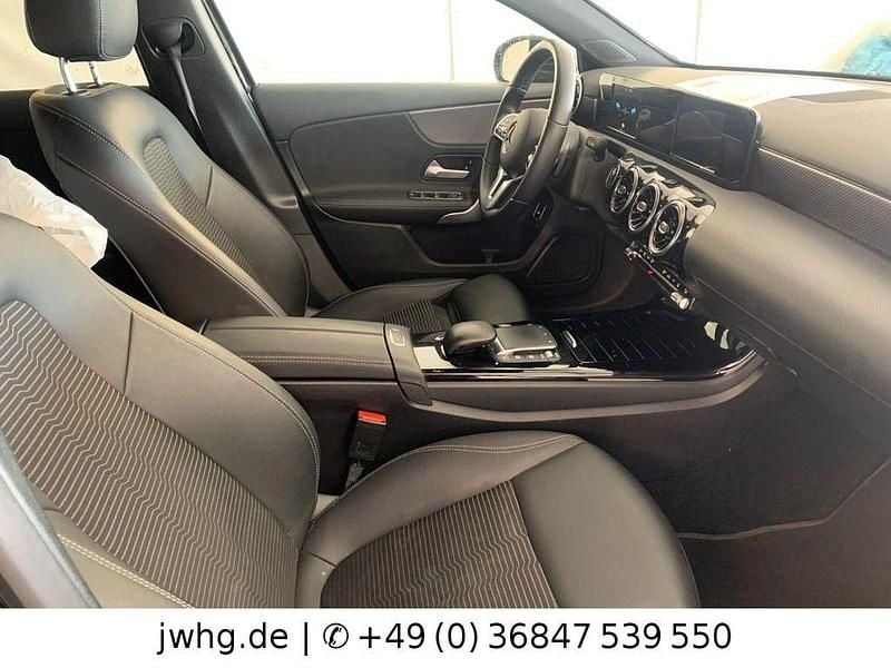 Gebraucht Mercedes A250 Progressive 218 PS (160 kW) 2022 Schwarz Limousine
