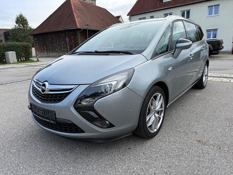 Silber Gebraucht 2014 Opel Zafira Tourer Style Van / Kleinbus | 8.900 € (Fairer Preis) - Bild 1/4