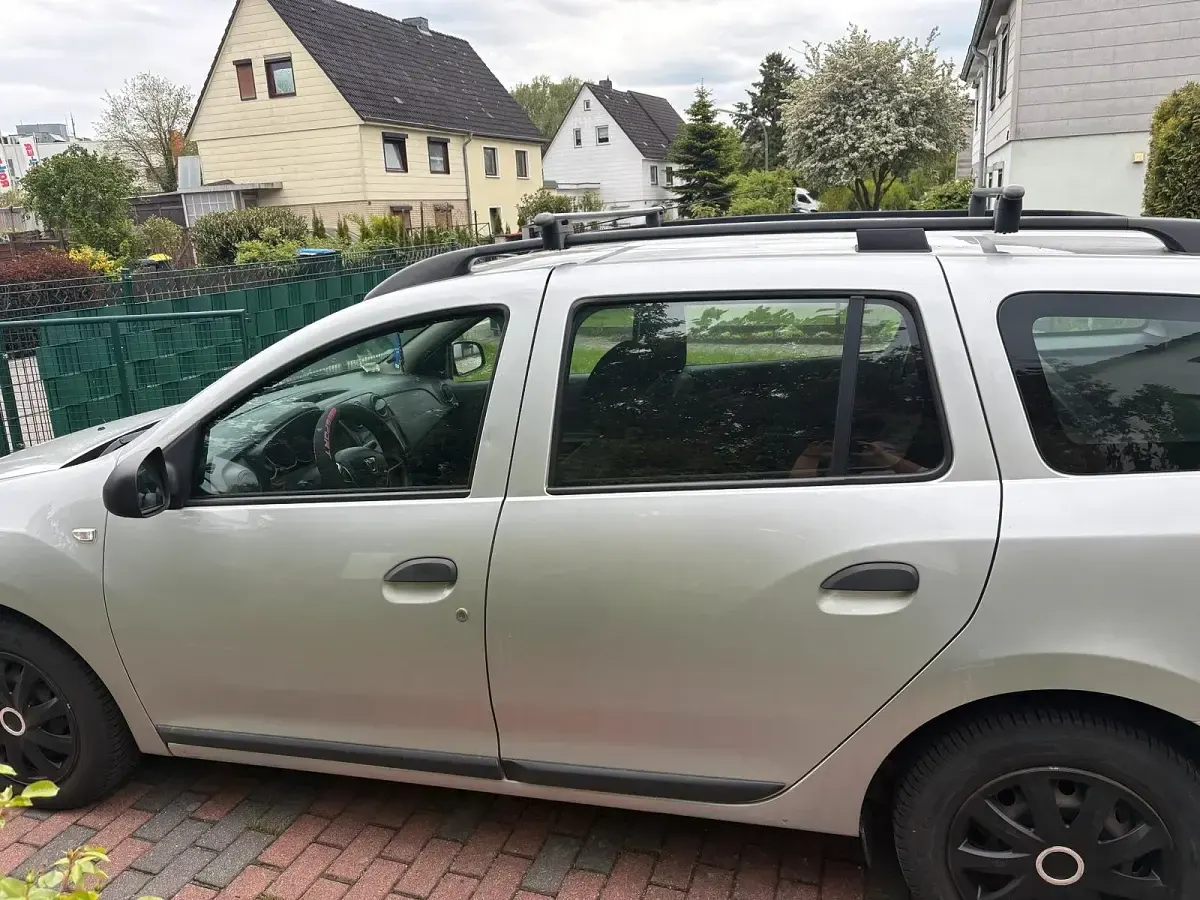 Gebraucht Dacia Logan MCV 75 PS (55 kW) 2017 Silber Kombi