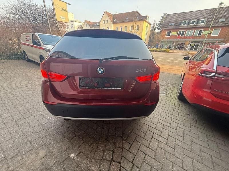 Gebraucht BMW X1 Shadowline 177 PS (130 kW) 2012 Rot SUV