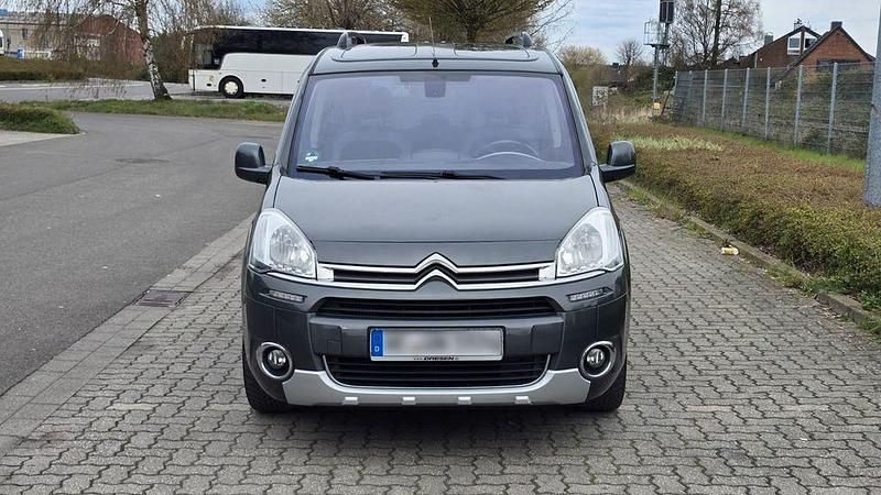 Gebraucht Citroën Berlingo 92 PS (67 kW) 2014 Grau Van / Kleinbus