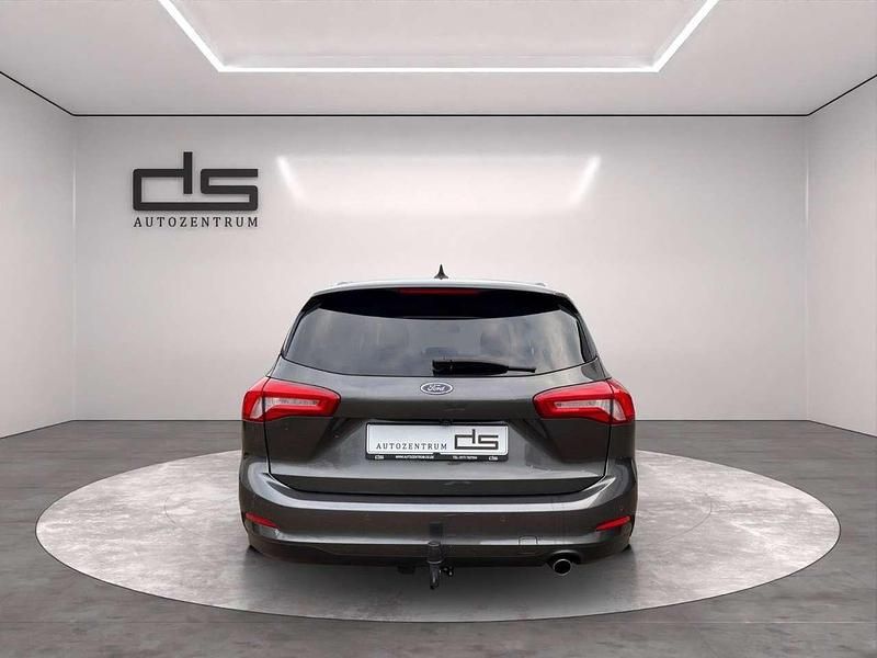 Gebraucht Ford Focus Cool & Connect 120 PS (88 kW) 2021 Grau Kombi