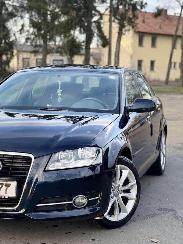 Gebraucht 2011 Audi A3 Ambition Kleinwagen | 7.800 € (Teuer) - Bild 1/4