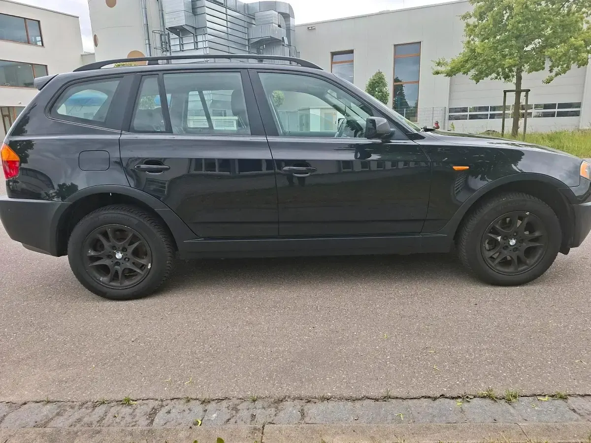 Gebraucht BMW X3 150 PS (110 kW) 2005 Schwarz SUV