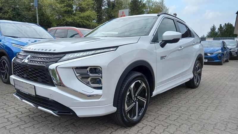 Weiß Gebraucht 2022 Mitsubishi Eclipse Cross Plus SUV | 25.490 € (Fairer Preis) - Bild 1/4
